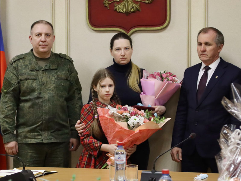 Александр Макаров передал Орден Мужества семье Героя, погибшего в СВО