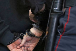 В брянском ТРЦ задержали «спецов» по магазинным кражам из Смоленска