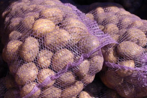 Житель Погара «обменял» 300 кило картофеля на 220 часов обязательных работ