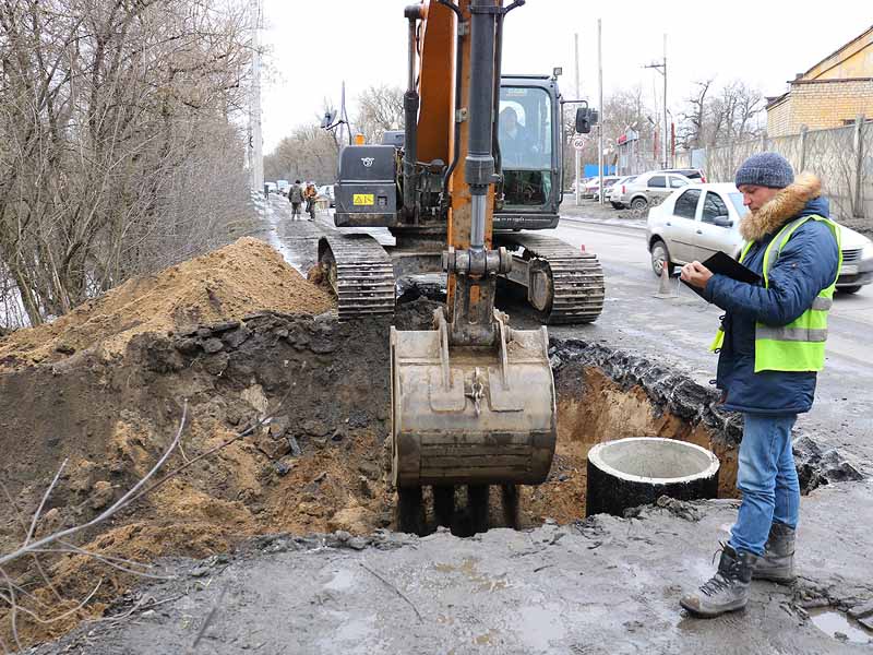 Долгожданный капремонт улицы Речной в Брянске начался со строительства километра ливнёвки