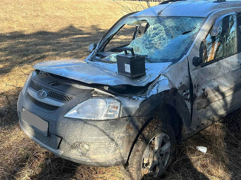 Авария на трассе под Почепом: потерявший сознание водитель улетел в кювет