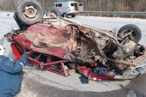 Авария под Брянском: одного из водителей «вырезали» из машины, трое пострадавших в больнице