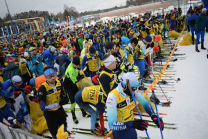Брянские лыжники выступили на рекордном Дёминском лыжном марафоне