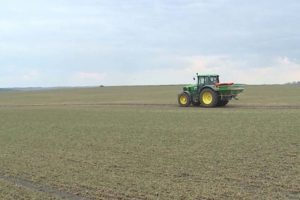 Брянские сельхозпредприятия приступили к весенне-полевым работам
