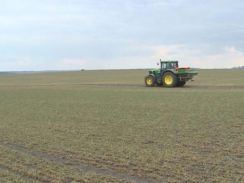 Брянские сельхозпредприятия приступили к весенне-полевым работам