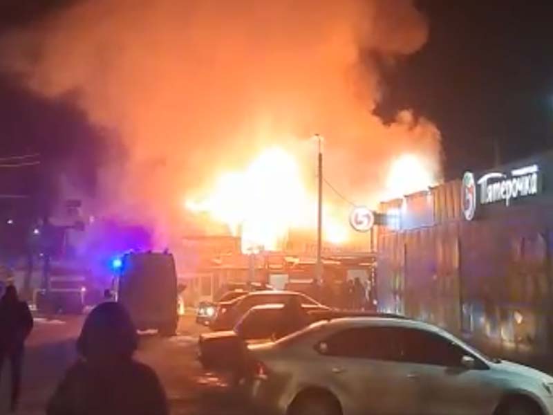 Пожару в Новых Дарковичах под Брянском присвоен повышенный уровень сложности