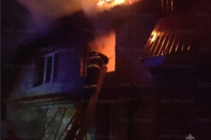 Пожарные спасли человека из горевшего частного дома в гордеевском селе