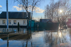 Непрерывный паводок-2023 идёт на рекорд: уровень воды в Брянске почти достиг отметок 2013 года