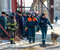 Брянские спасатели на стальзаводе потренировались вытаскивать пострадавших из-под завалов