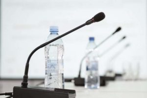 Власти Брянска анонсировали «дорожную» пресс-конференцию