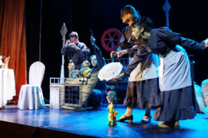 Брянский театр кукол отметил 200-летие Александра Островского «Бесприданницей»