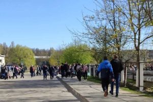 Телефонный терроризм в Клинцах: вновь эвакуация в школах плюс эвакуирован торговый центр