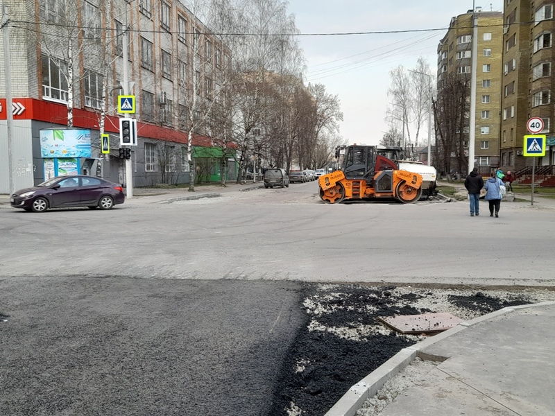 Третий год ремонта улицы Медведева в Брянске может стать финальным. Если вновь что-то не помешает