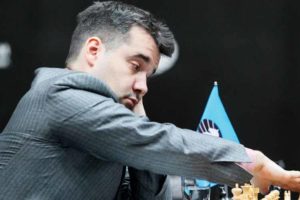 Ян Непомнящий вышел в 1/8 финала Кубка мира по шахматам