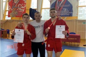 Брянские самбисты завоевали две медали на московском турнире