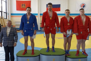 Артём Осипенко выиграл чемпионат Брянской области по самбо во Дворце единоборств имени Артёма Осипенко