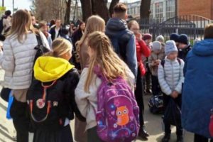 Эвакуирована брянская школа №11 и третий день подряд — клинцовские школы