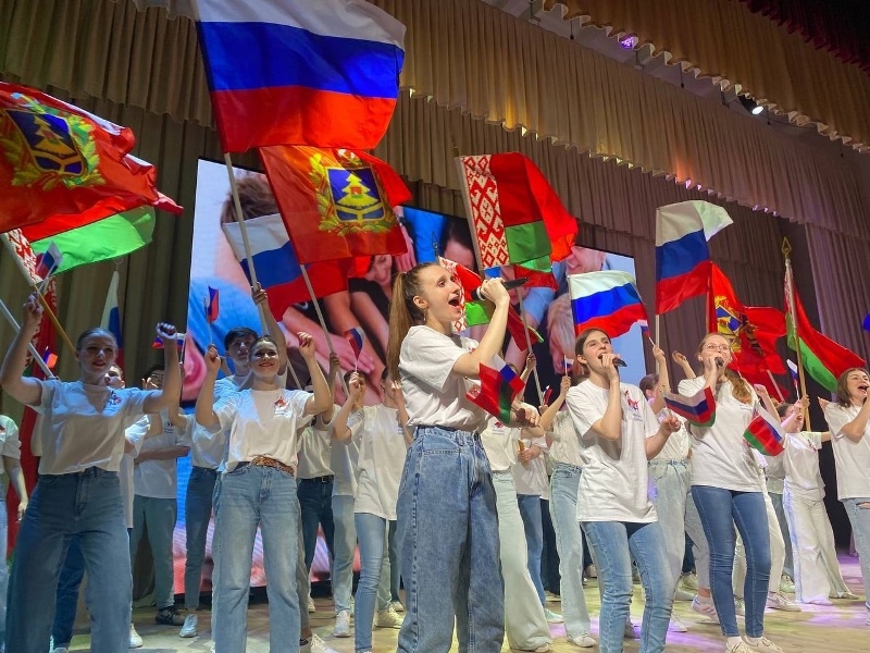 Агитбригада «верных потомков Отечества» из Брянска три дня гастролировала в Белоруссии
