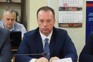 Депутаты Брянского горсовета поставили Сергея Антошина первым. Замом