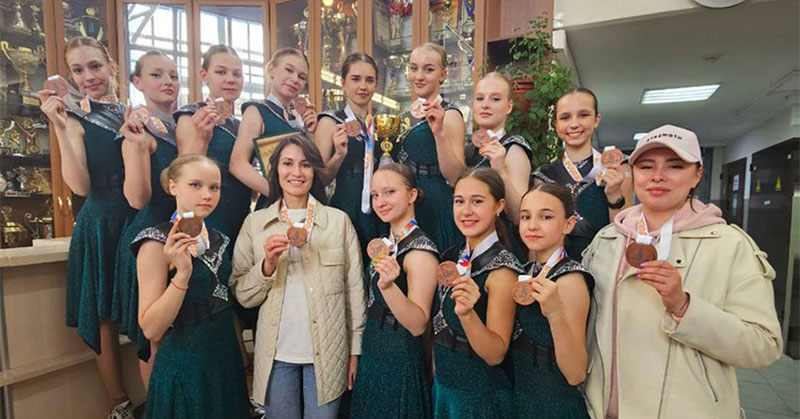 Брянские фигуристки стали третьими на турнире памяти Толмачёвой-Гранаткиной