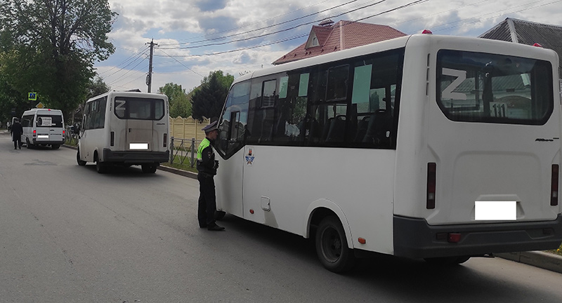 Три десятка автобусов попали в Брянске под сплошную проверку