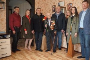 Агрохолдинг «Мираторг» поздравил ветеранов восьми российских регионов с Днём Победы
