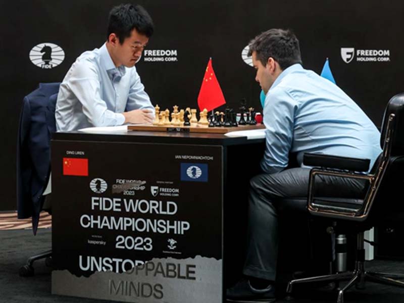 Непомнящий проиграл Дин Лижэню на тай-брейке в матче за мировую шахматную корону