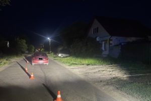 Семилетняя девочка попала под колёса легкового авто в Севске