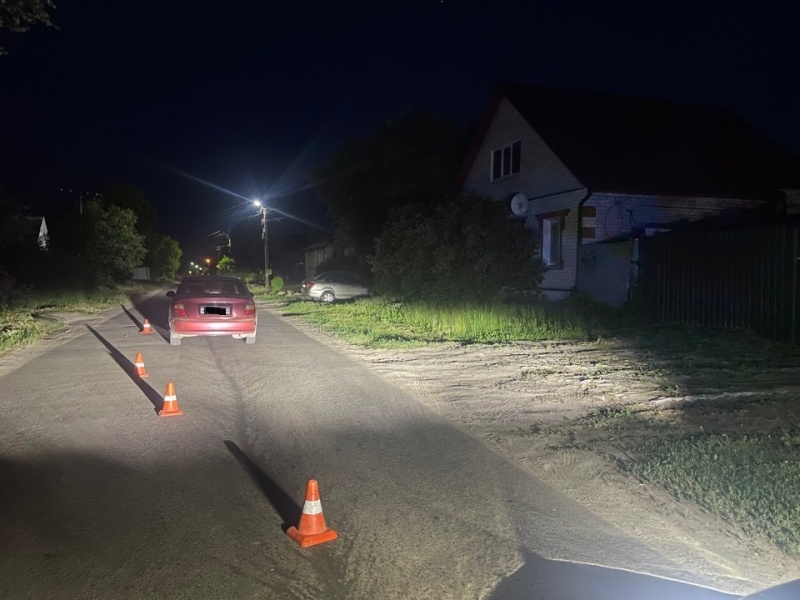 Семилетняя девочка попала под колёса легкового авто в Севске