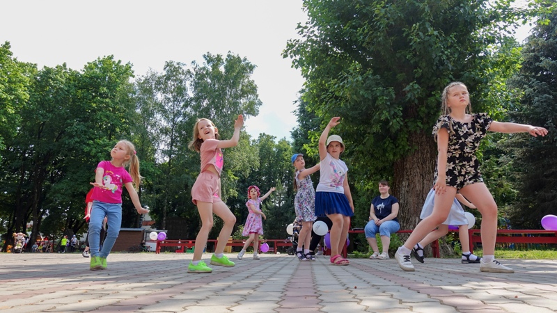 Каждые выходные лета брянский парк Толстого будет площадкой фестиваля «Лето с Гражданином»