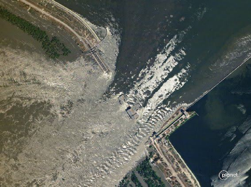 Каховская катастрофа: в Киеве готовились к уничтожению ГЭС целый год, теперь мечтают взорвать ЗАЭС