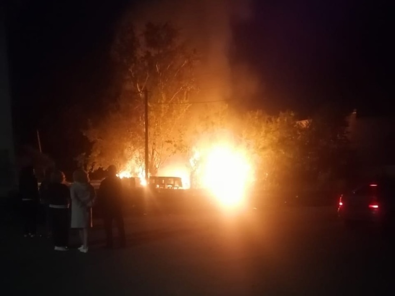 Ночной пожар около вокзала Брянск-I был виден со всех концов Володарского района