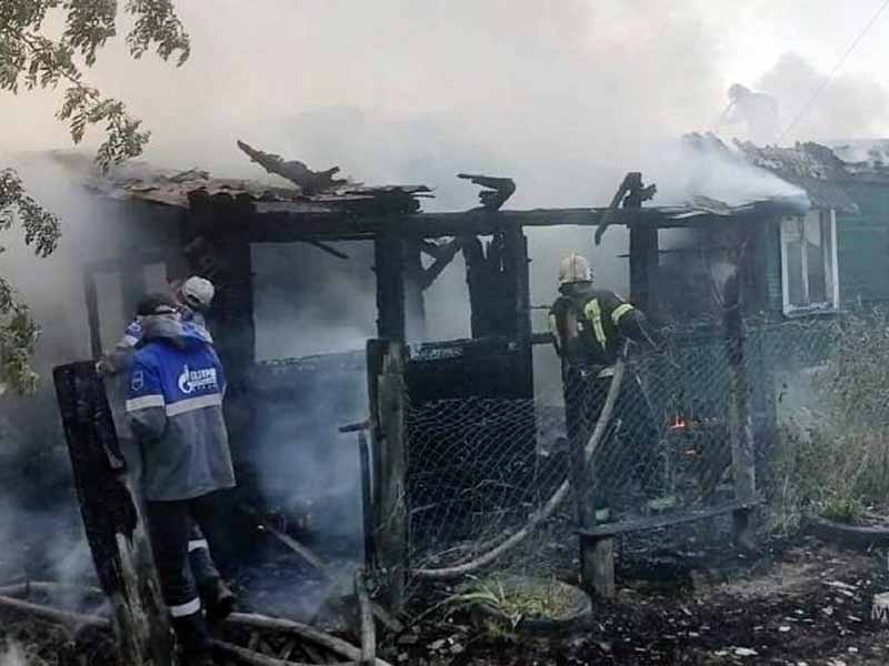 При пожаре в Брасово погиб 61-летний хозяин дома