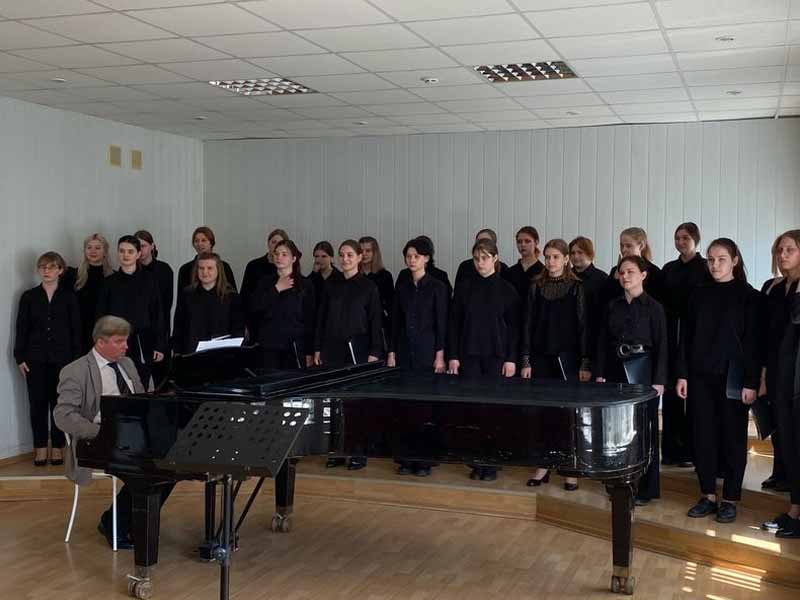 Академический хор Брянского колледжа искусств стал лауреатом конкурса «Благодарение-2023»