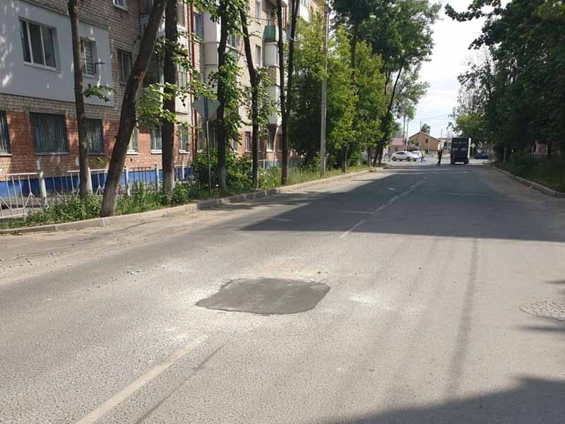 Провалы на Клинцовской в Брянске списали на канализацию