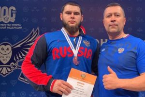 Брянские тяжелоатлеты завоевали две медали чемпионата России