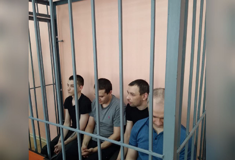 Четверо обвиняемых по делу о 18 кг мефедрона признаны виновными присяжными в брянском суде