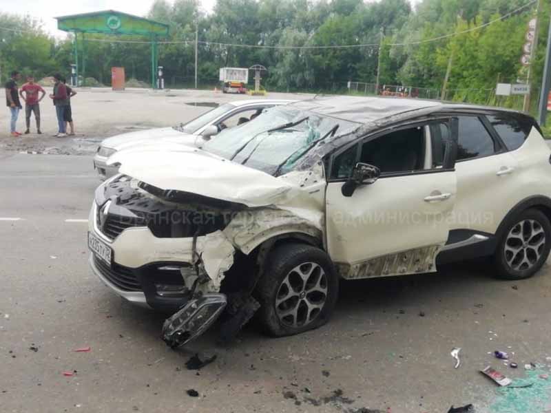 В массовой аварии на улице Калинина в Брянске никто не пострадал — ГИБДД