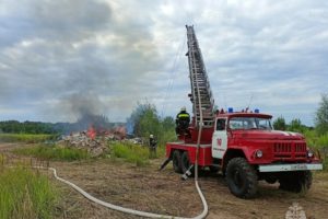 Новозыбковские пожарные потушили учебное возгорание на НМЗ