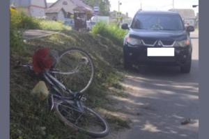 Велосипедист попал под внедорожник на окраине Брянска