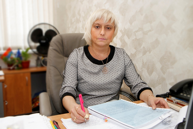 Экс-чиновница из Клинцов осуждена за махинации с премиями сотрудников в свою пользу