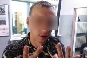 «Очкарик, иди сюда!»: житель Брянска рассказал, как стал жертвой «распальцованного» грабителя с пневматом