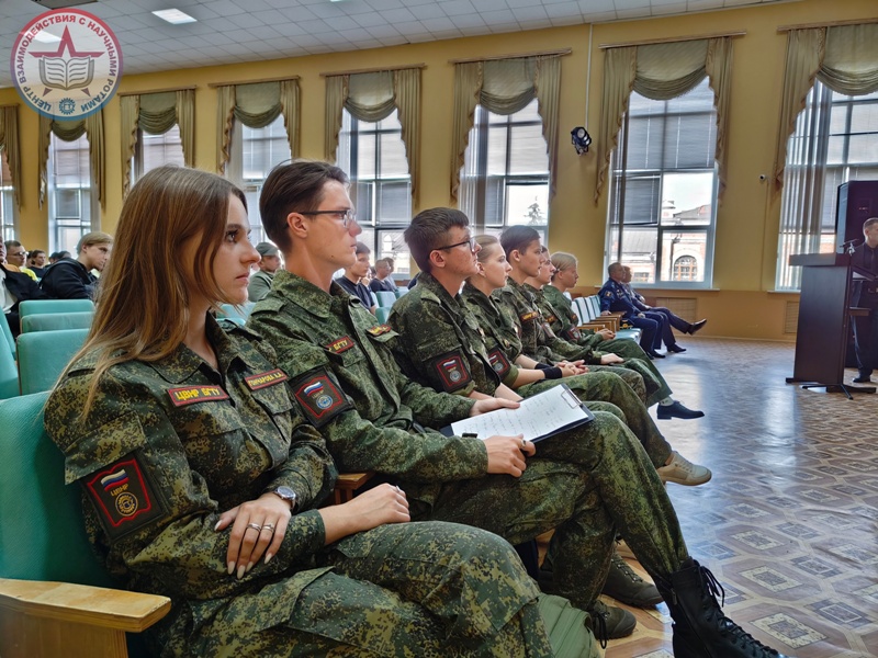 Военная профориентация в БГТУ: студентов позвали в научные роты