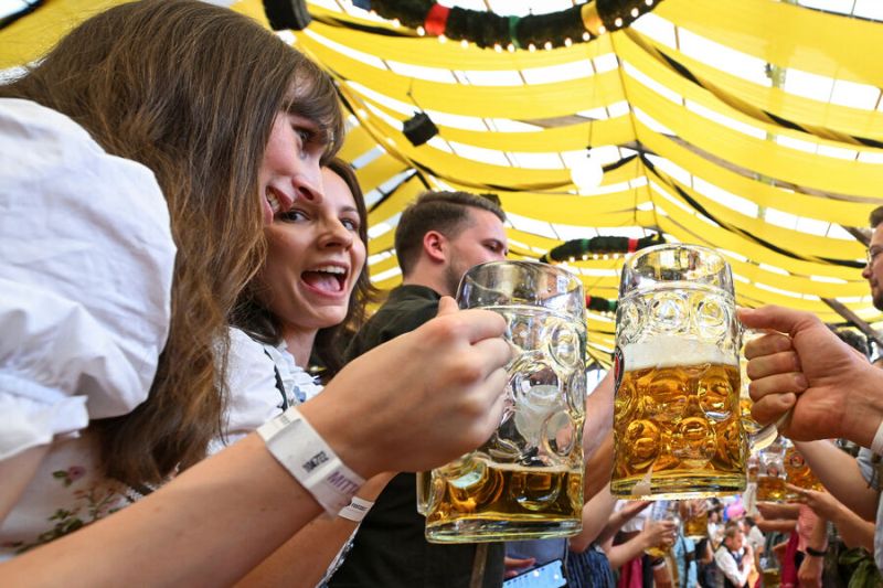 Oktoberfest-2023: из Брянска в Мюнхен на луг Терезы ехать не обязательно