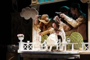Брянский театр кукол открыл 52-й театральный сезон чеховскими водевилями