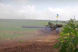 SHOT: ВСУ из танка обстреляли брянскую деревню Грудская