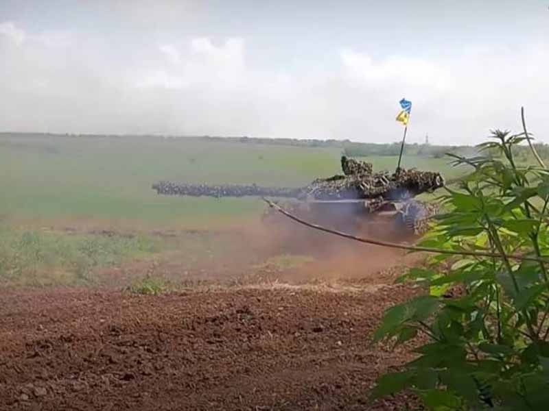 SHOT: ВСУ из танка обстреляли брянскую деревню Круглая Поляна
