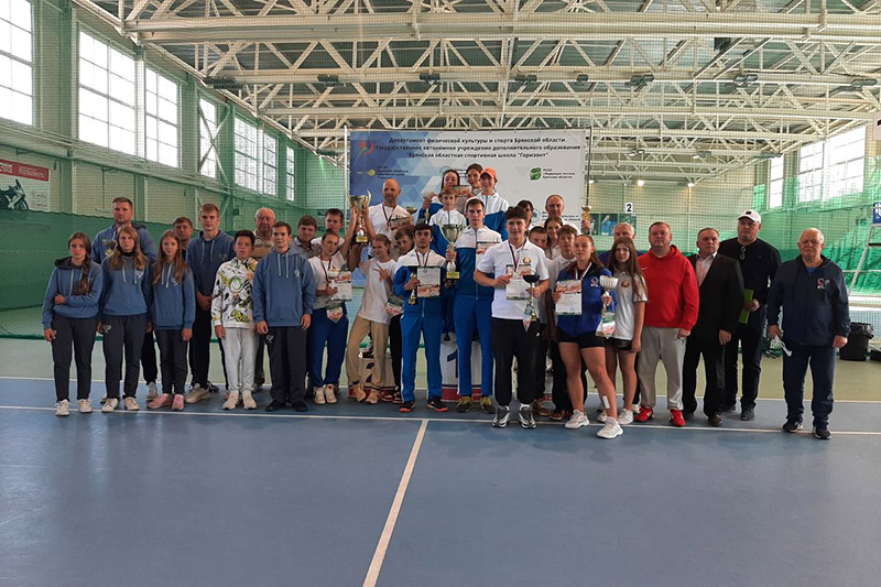 Брянская теннисная сборная выиграла «Славянское братство»
