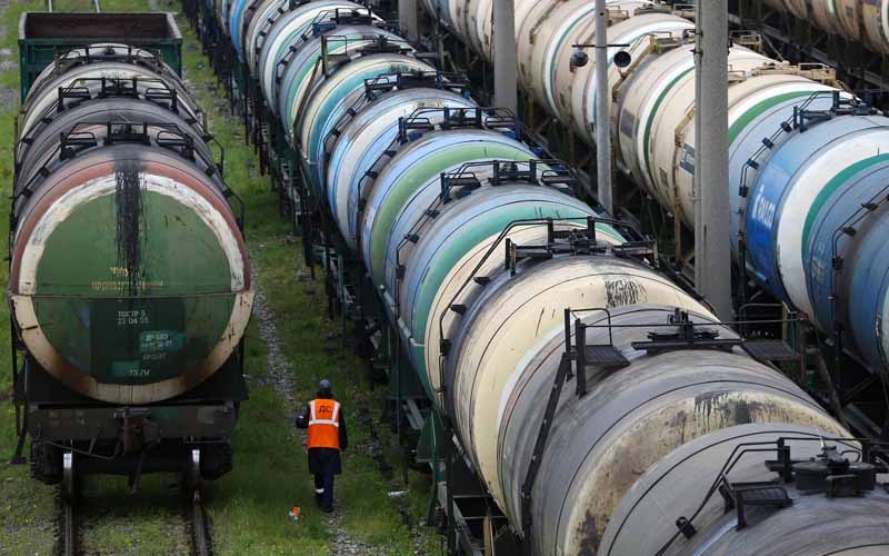 Россия с 21 сентября вводит временный запрет на экспорт бензина и дизеля
