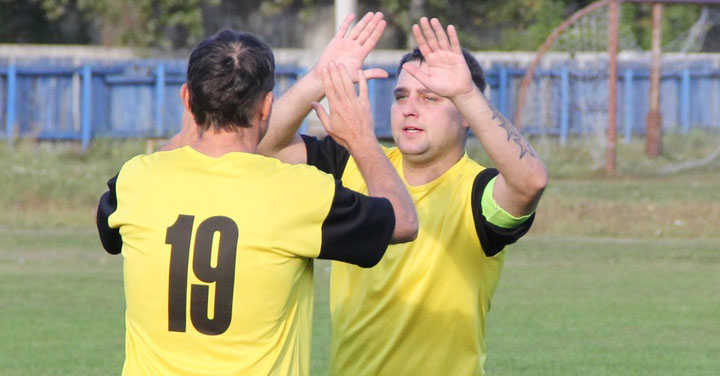 Второй дивизион футбольного первенства Брянской области выиграла смоленская команда
